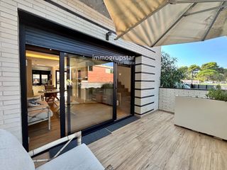 Casa a schiera  Onze de setembre. Casa adosada seminueva 100m de la playa platja daro