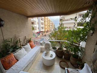 Appartement  Calle san jaume. Ubicado en el corazón del centro de santa eulària, este exquisit
