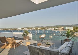 Pis  N/a. Bienvenido a condominium ibiza, donde 64 casas de nueva construc