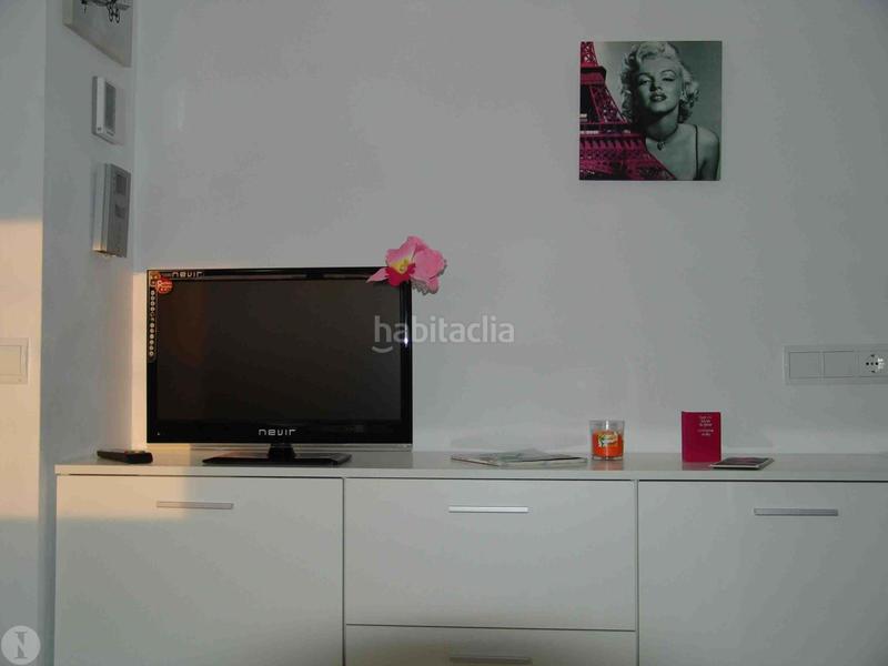 Foto 1d571050-b965-4a98-90f4-73548af5a6b7. Edifici a Ses Figueretes - Platja d'en Bossa - Cas Serres Ibiza