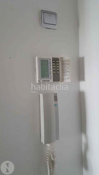 Foto 2121b21f-0341-40a5-bb93-079c2c2819a8. Edifici a Ses Figueretes - Platja d'en Bossa - Cas Serres Ibiza