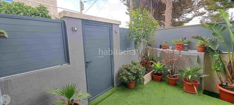Foto 53445cba-9597-4719-a853-d49b7a63701f. Edifici a Ses Figueretes - Platja d'en Bossa - Cas Serres Ibiza