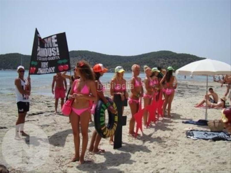 Foto a54ba3ad-ad6f-4ea0-8c78-be8d04e541b8. Edifici a Ses Figueretes - Platja d'en Bossa - Cas Serres Ibiza