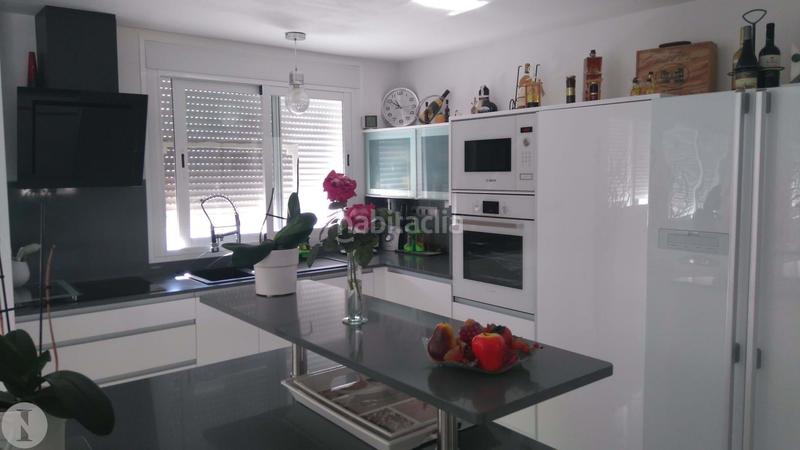 Foto c5348aa1-331f-48dc-a0ca-22a01713c56b. Edifici a Ses Figueretes - Platja d'en Bossa - Cas Serres Ibiza