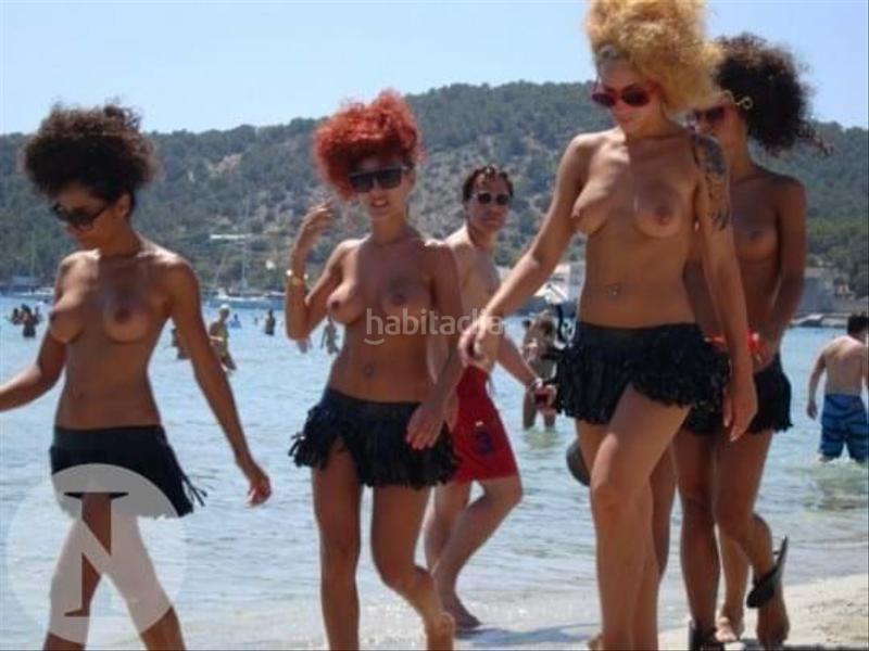 Foto d9b0b33e-d1e5-43f8-8311-7585003b5d0b. Edifici a Ses Figueretes - Platja d'en Bossa - Cas Serres Ibiza