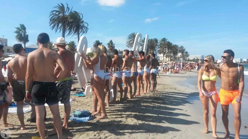 Foto e17a5d01-fa64-4d58-a372-c4632faf65ba. Edifici a Ses Figueretes - Platja d'en Bossa - Cas Serres Ibiza