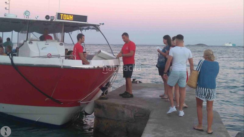 Foto ed031385-ba88-4059-aba9-f182d8ec22fd. Edifici a Ses Figueretes - Platja d'en Bossa - Cas Serres Ibiza