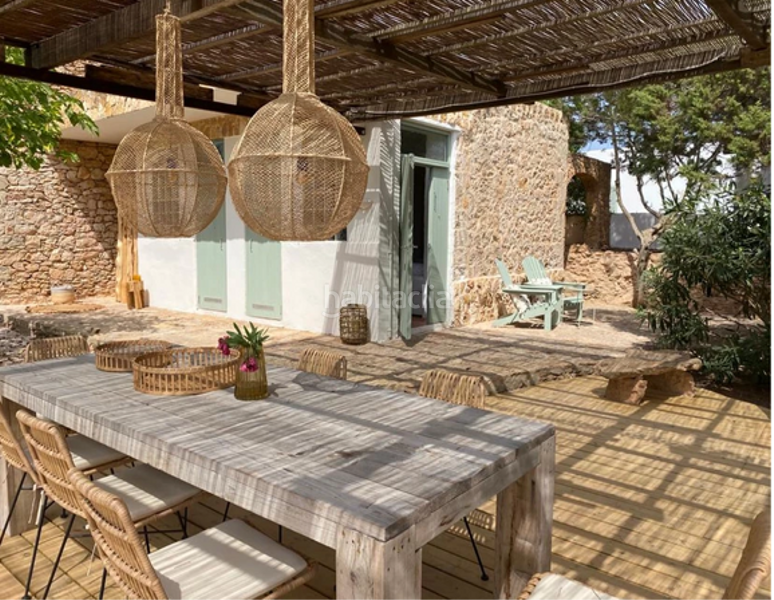 Foto 0aeaef66-ba2b-4a1b-86df-e1e0cc0f1144. Casa amb piscina a Formentera