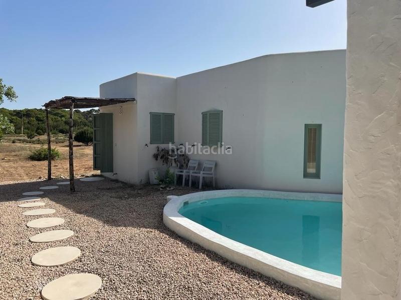 Foto 50bbf112-3d41-4f49-b3b9-54acb64f7b1a. Casa amb piscina a Formentera