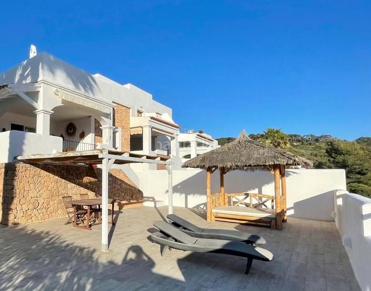 Foto 679bed3a-0cba-412a-bee8-5f32143e5e99. Maison jumelée avec piscine dans Cala Vedella-Cala Tarida Sant Josep de sa Talaia