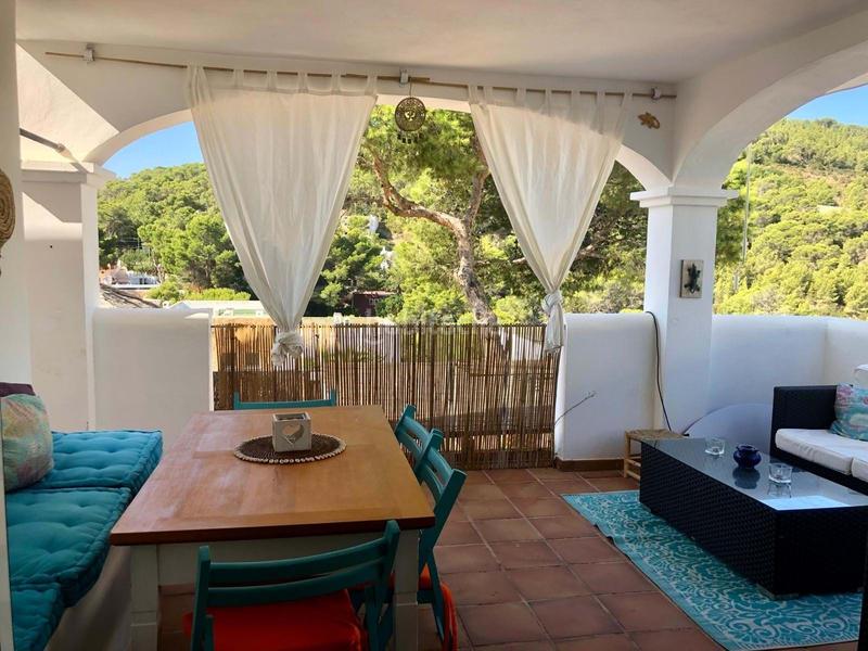 Foto f6a41a26-3149-4b40-9b3e-d4b1788fd0b0. Maison jumelée avec piscine dans Cala Vedella-Cala Tarida Sant Josep de sa Talaia