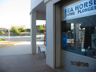 Local Comercial  N/a. Espacio comercial exclusivo en primera línea de playa en una zon