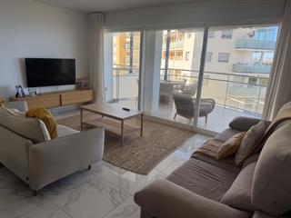 Location Appartement  N/a. Ubicado directamente en la playa, en el corazón de cala de bou,