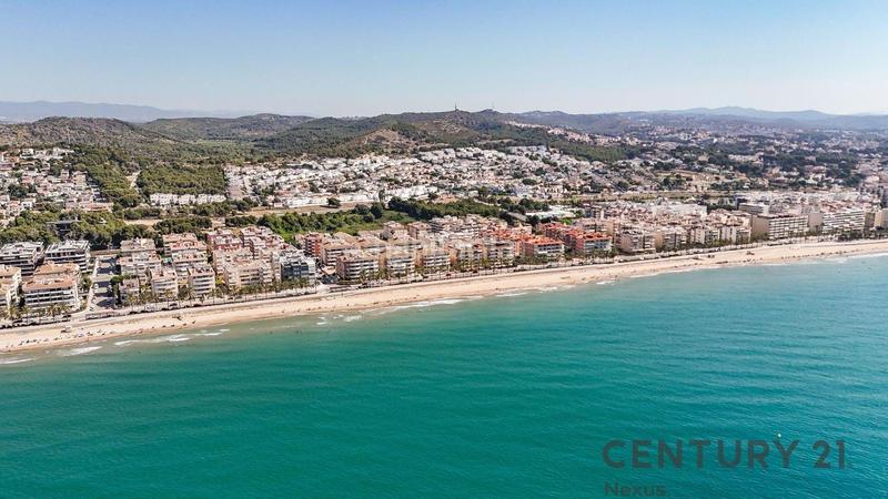 Foto 0c5b4a17-4567-4a1a-9dc0-3ae8ba7777ea. Piso en carrer de salvador espriu en L´Estany Calafell