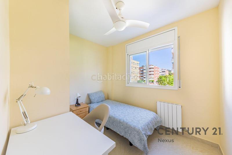 Foto f9b7e678-3f56-460c-942a-038623f8f79a. Piso en carrer de salvador espriu en L´Estany Calafell