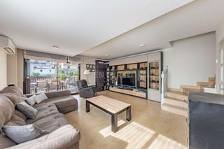 Haus in Carrer d'alfons viii, 24, sant vicenç dels horts, spain