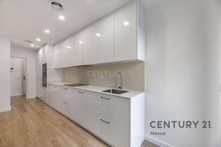 Appartamento  Carrer de pere fizes, 4, terrassa, spain. Primera planta impecable con acabados de alta calidad, suite, te