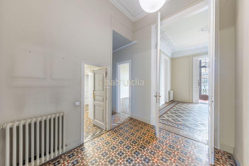 Foto 84fd6d1e-83a4-41b6-a264-4ca25b93e712. Lloguer local comercial a provença 286 a Dreta de l´Eixample Barcelona