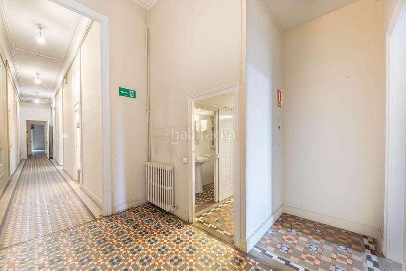 Foto 8efd2271-ae50-49ec-97bf-a9e526edd529. Lloguer local comercial a provença 286 a Dreta de l´Eixample Barcelona