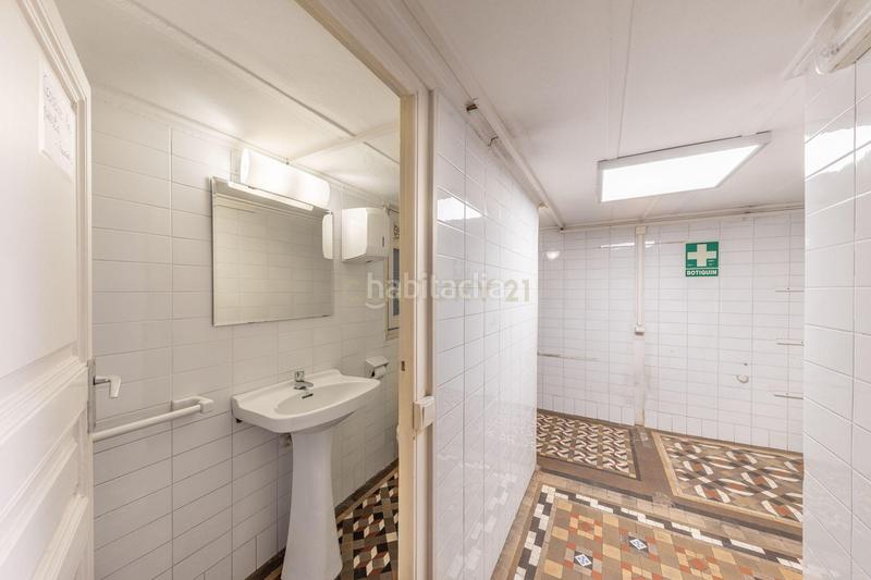 Foto c30cbc97-187f-4c6f-b32d-af19be50d85e. Lloguer local comercial a provença 286 a Dreta de l´Eixample Barcelona