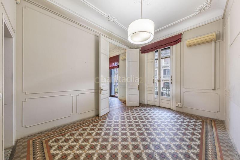 Foto df5bbb83-f5ff-4ba8-9005-9df92e3ba7a9. Lloguer local comercial a provença 286 a Dreta de l´Eixample Barcelona