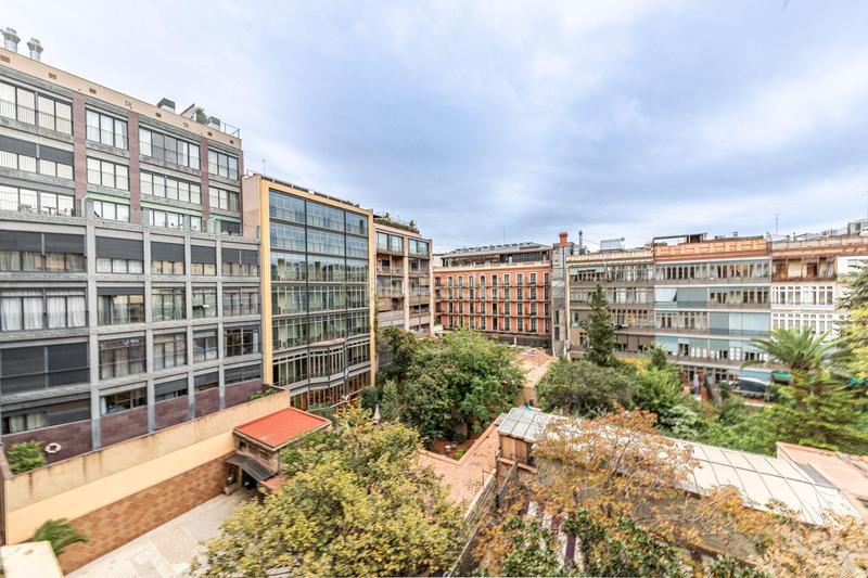 Foto 469b15fe-accb-40b6-abb1-b1cf484d93cb. Miete geschäftsraum in provença 286 in Dreta de l´Eixample Barcelona