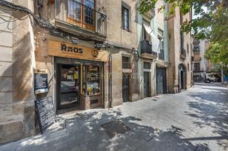 Edificio en Carrer del fonollar, 6, barcelona, spain. Edificio en venta en pleno centro de barcelona   inversión con r