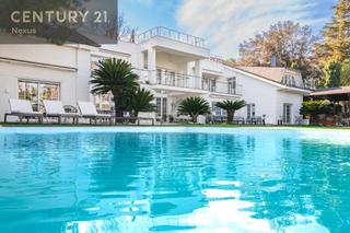 House  Avinguda de can monmany 62. Exclusiva villa de lujo en valldoreix con diseño moderno y servi