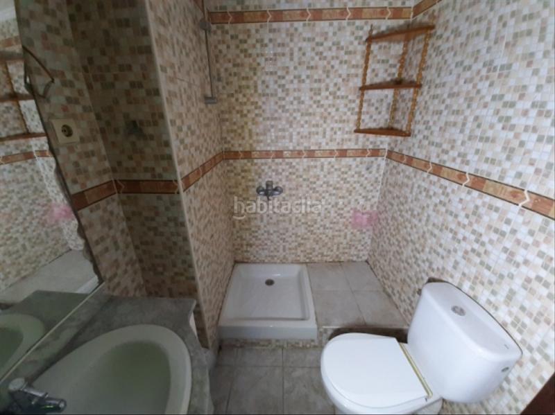 Foto 004158f4-f32b-4892-aa94-bf27395e8bac. Appartement dans calle cantarell 4 escalera 1 planta 3 puerta 1 dans Manresa