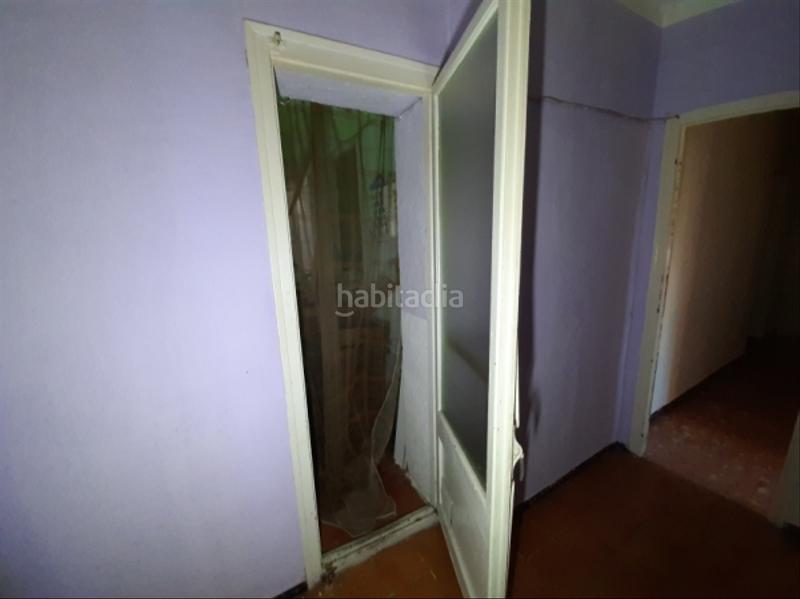 Foto b0b2b8d8-d317-4f18-87cb-98ef1513d77f. Piccolo appartamento in calle cantarell 4 escalera 1 planta 3 puerta 1 in Manresa