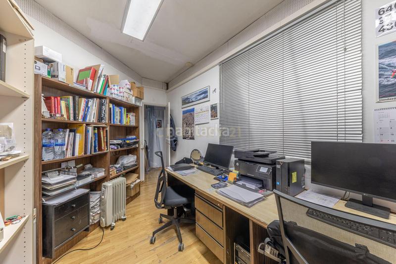 Foto 224a5742-2a58-406a-84c2-48c424b4eee7. Geschäftsraum in carrer de floridablanca in Sant Antoni Barcelona