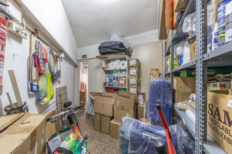 Foto b557a84c-f226-4db6-80a6-ae8f32012173. Geschäftsraum in carrer de floridablanca in Sant Antoni Barcelona