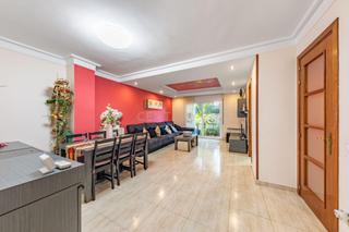 Appartement  Carrer mas torrents, 45, p01 00, 17300 blanes, spain 45. Piso familiar con balcón, lavadero y salón de 35 m en blanes