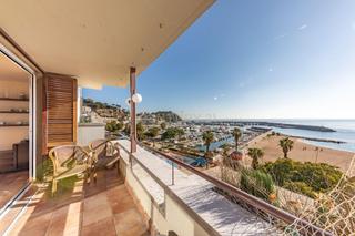 Appartement  Passeig pau casals, 58, blanes, spain 58. Primera línea de mar con terraza, vistas increíbles y azotea pri