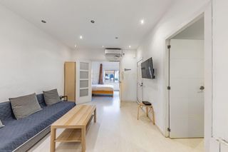 Flat in Passatge parcerisas, santa coloma de gramenet, spain. Piso tranquilo y especial para familias 4 habitaciones y espacio