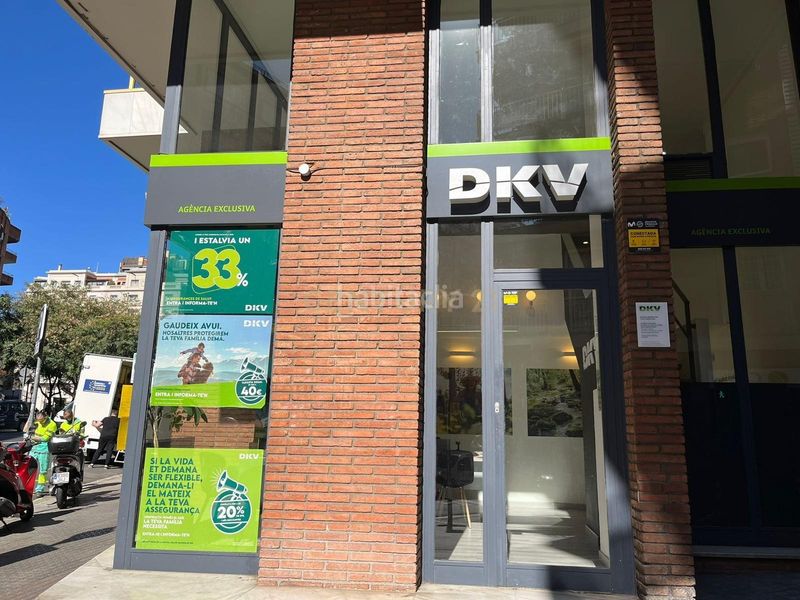 Foto 658e3cf2-74d6-4689-a20c-4fb665f80b3f. Local comercial a Putget - Farró Barcelona
