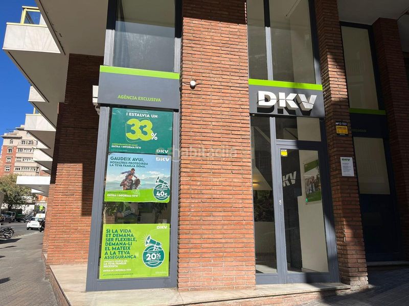 Foto f0e2961f-53e0-418b-9697-56fed77b9fcc. Local comercial a Putget - Farró Barcelona