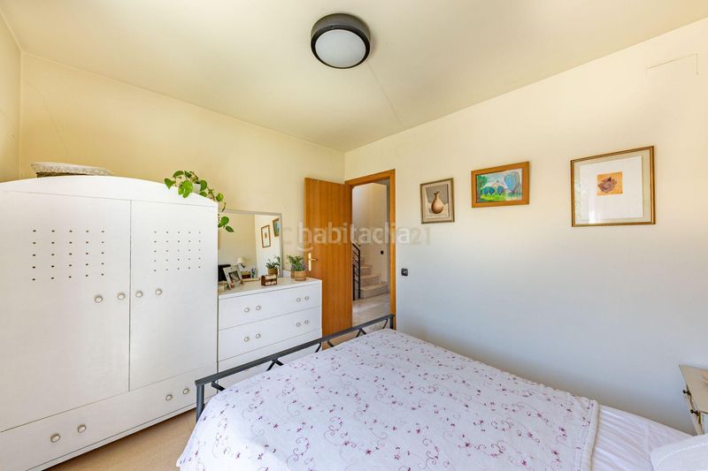 Foto 45a94d40-00dd-488c-a2e9-ff59e25241fb. Semi detached house in carrer d'ordal in Mira-sol Sant Cugat del Vallès