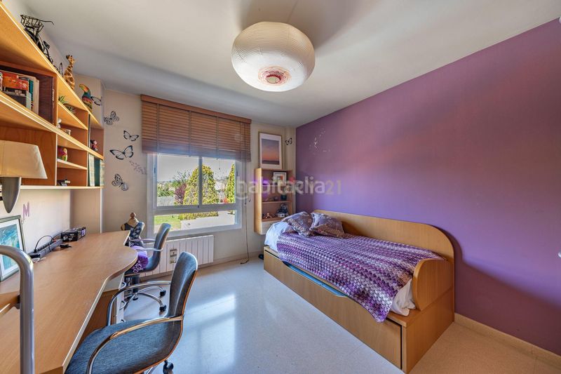 Foto aed13563-8085-47c8-8a9a-dd0c1881b0c4. Semi detached house in carrer d'ordal in Mira-sol Sant Cugat del Vallès