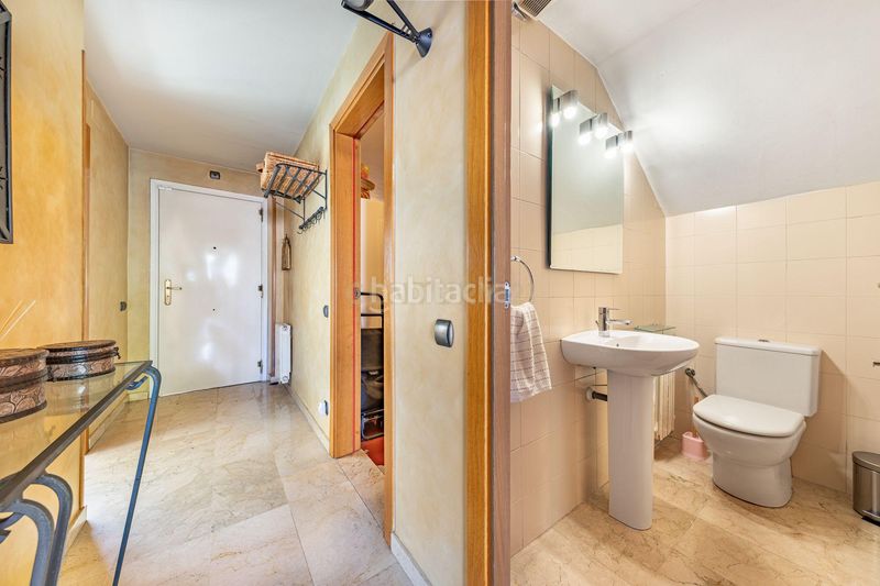 Foto e93f2254-59fd-4c24-87cb-d75e765bc758. Semi detached house in carrer d'ordal in Mira-sol Sant Cugat del Vallès