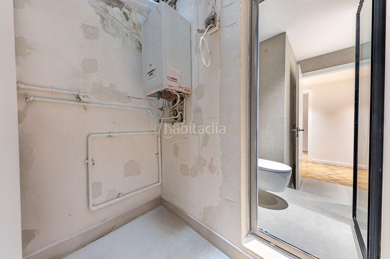 Foto d1d59340-00e0-4b75-abbb-18317a2d2390. Etagenwohnung in carrer de johann sebastian bach in Barcelona