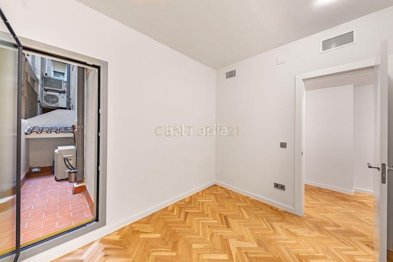 Foto dc06e024-1471-4ba8-9652-42c390c87de3. Etagenwohnung in carrer de johann sebastian bach in Barcelona