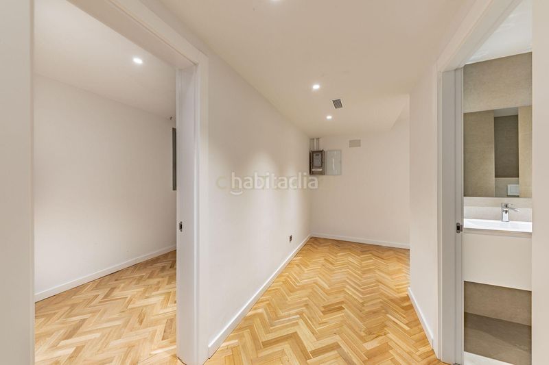 Foto dda3f3bf-c813-4258-ae96-3e4c231d609f. Etagenwohnung in carrer de johann sebastian bach in Barcelona