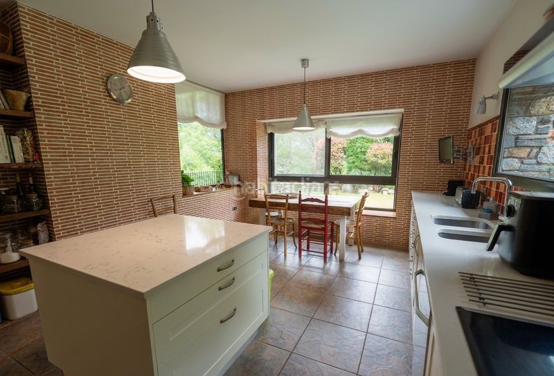 Foto c1f4fbfa-3d71-4b8b-ad1b-c1a18a0ae520. Casa  en venta en esterri dàneu en Esterri d´Àneu