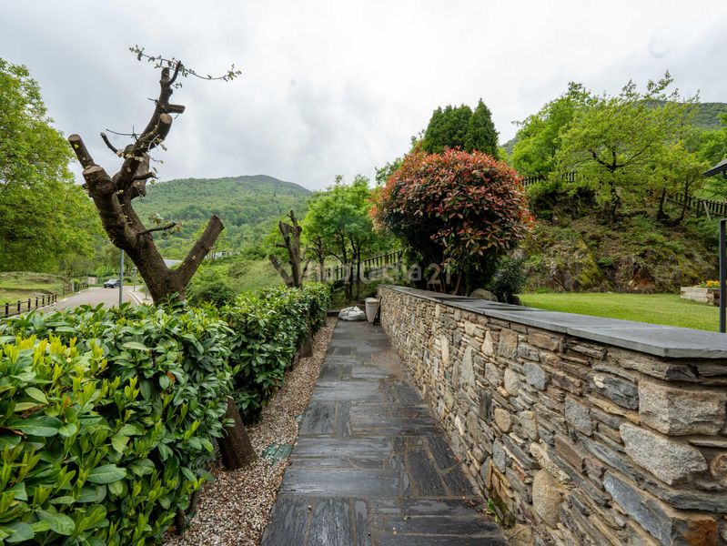 Foto f0caa7ed-553d-436b-843f-81b482cb0f86. Casa  en venta en esterri dàneu en Esterri d´Àneu