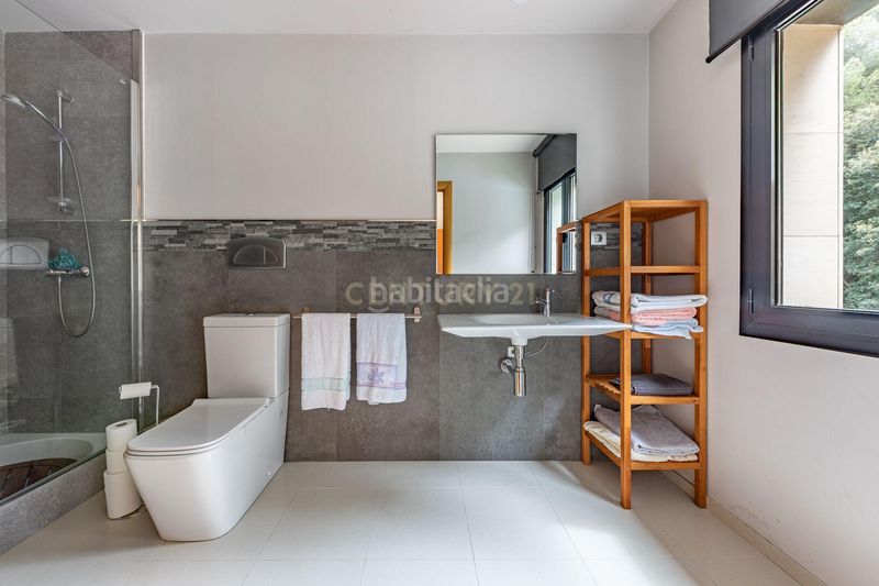 Foto e6bb6b3f-9816-467a-a3d6-ec040c2f5502. Casa in Matadepera