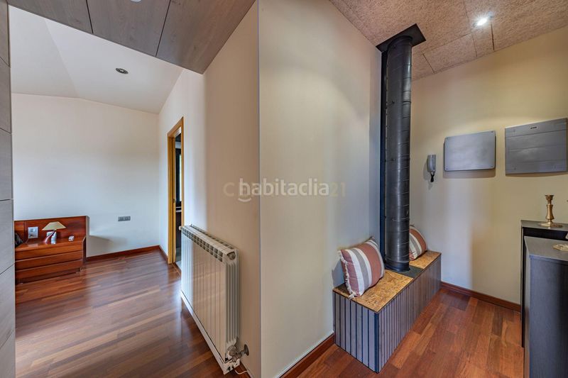Foto f1014254-86f2-437c-b485-80da44d1f483. Casa in Matadepera
