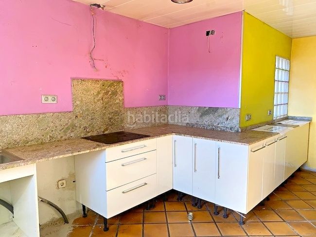 Foto 72cad94f-68e4-4e5c-896b-54329acf572c. Casa en les corts catalanes en Torre de Claramunt (La)
