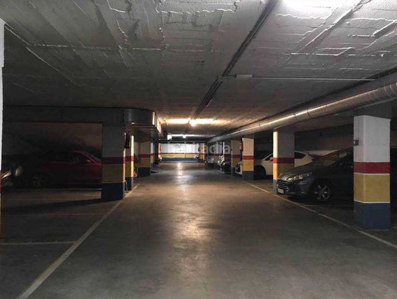 Foto ab3bdf86-6ae0-4407-851d-47d467adbdf8. Aparcament cotxe a 43 a Roc Blanc Terrassa