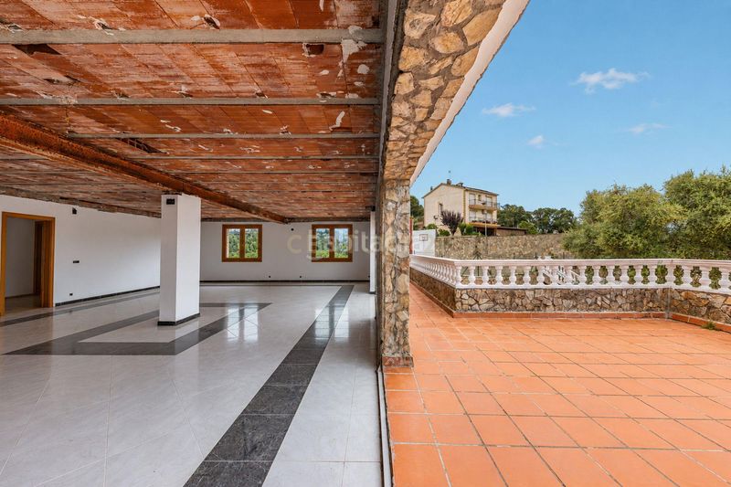 Foto 4c131e6d-de30-4aa4-aa35-71387f3163a4. Casa amb aparcament piscina a Aiguaviva Parc Vidreres